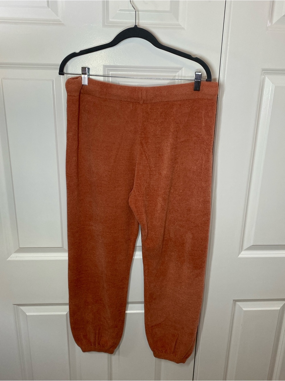 Barefoot Dreams Women's Cozy Chic Joggers size Large Terracotta - Picture 2 of 4